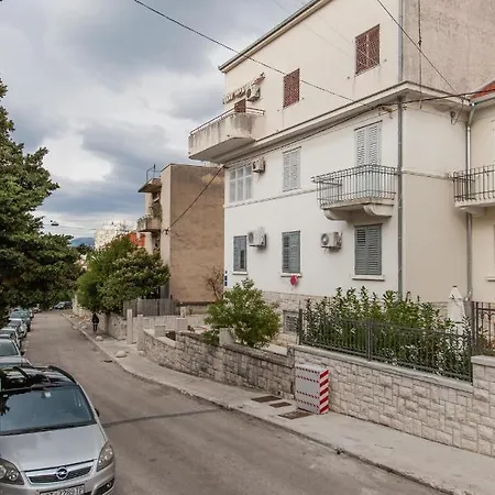 Filipovic بيت ضيافة